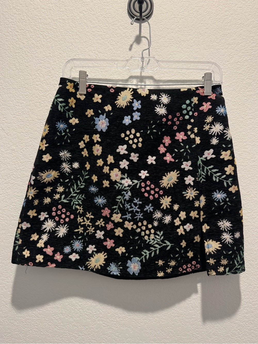Storia brand skirt size large